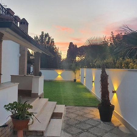 Il Sole Di Roma Villa Casal Palocco Luaran gambar