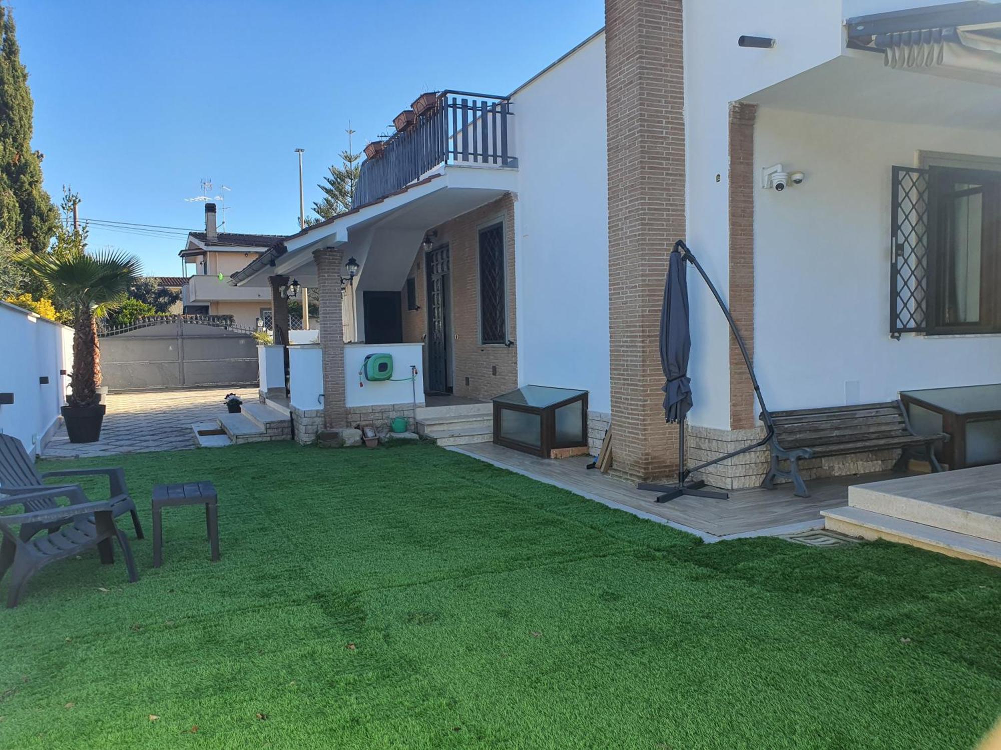 Il Sole Di Roma Villa Casal Palocco Luaran gambar