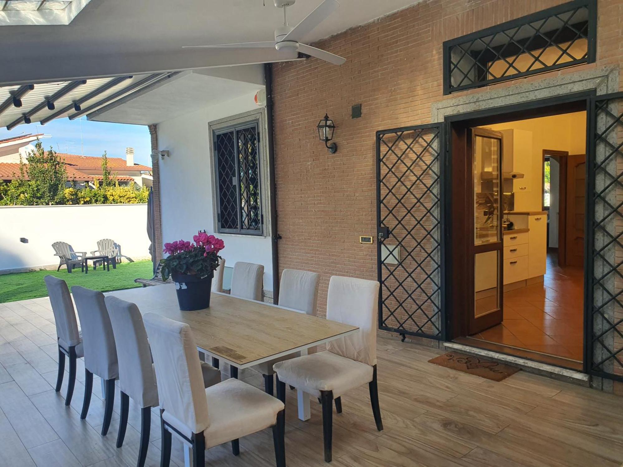 Il Sole Di Roma Villa Casal Palocco Luaran gambar
